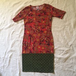 Lularoe Julia dress size Small (approx 4 to 6).